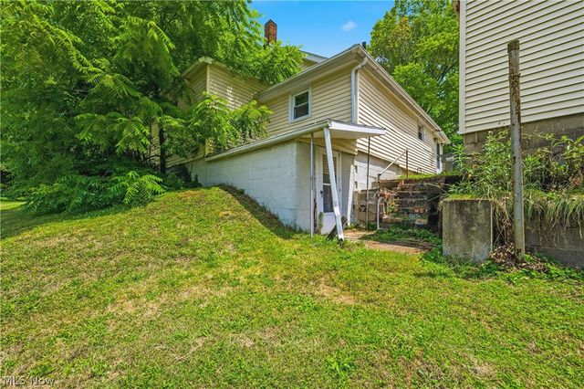 1476 Kracker Street NW, Massillon, OH 44646