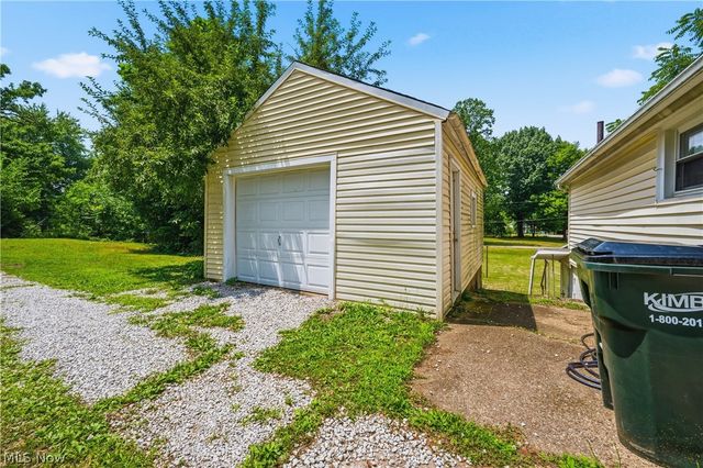 1476 Kracker Street NW, Massillon, OH 44646
