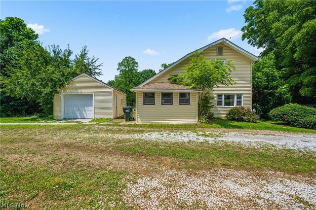 1476 Kracker Street NW, Massillon, OH 44646