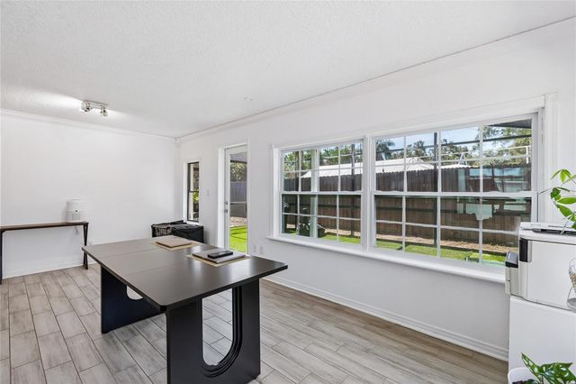 1904 W MEADOWBROOK AVENUE, Tampa, FL 33612