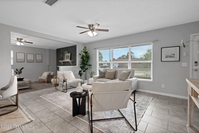 42 DOLPHIN Boulevard, Ponte Vedra Beach, FL 32082