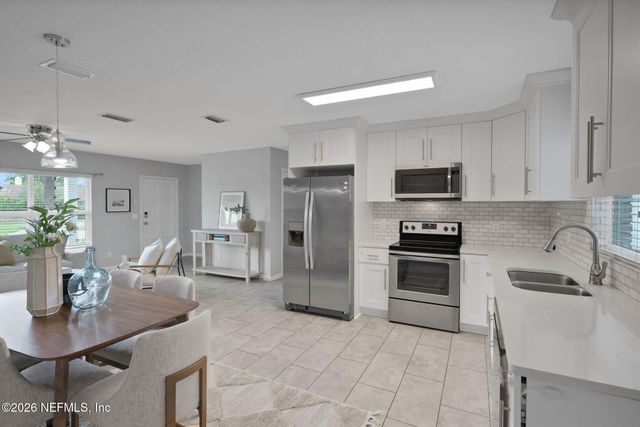 42 DOLPHIN Boulevard, Ponte Vedra Beach, FL 32082