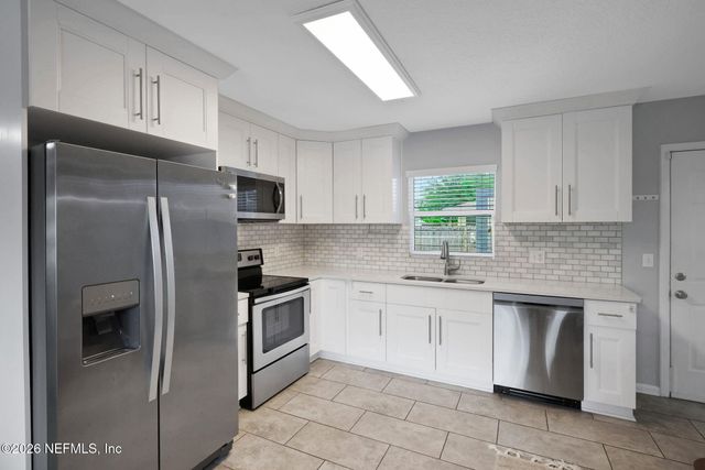 42 DOLPHIN Boulevard, Ponte Vedra Beach, FL 32082