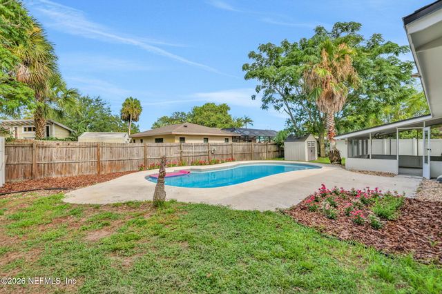 42 DOLPHIN Boulevard, Ponte Vedra Beach, FL 32082