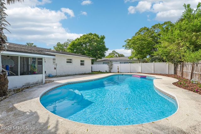 42 DOLPHIN Boulevard, Ponte Vedra Beach, FL 32082