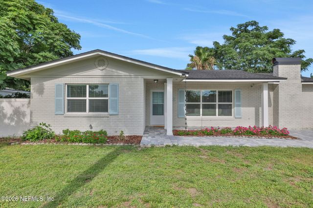 42 DOLPHIN Boulevard, Ponte Vedra Beach, FL 32082