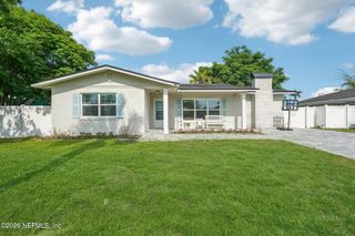 42 DOLPHIN Boulevard, Ponte Vedra Beach, FL 32082
