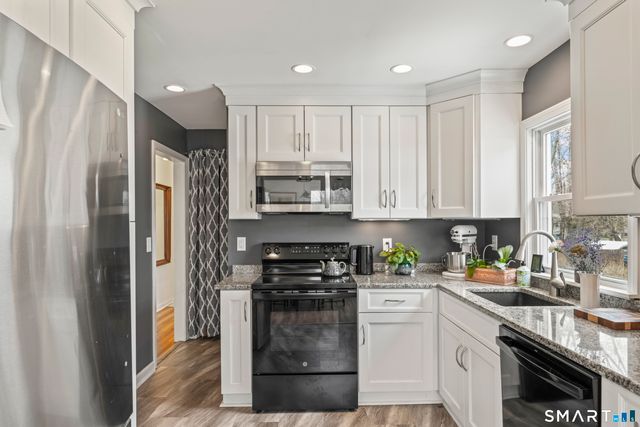 1244 Long Hill Road, Cheshire, CT 06410