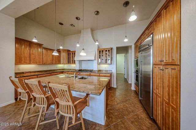 12439 W YELLOW BIRD Lane, Peoria, AZ 85383