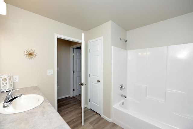 703 & 705 10th Avenue N, Fargo, ND 58102