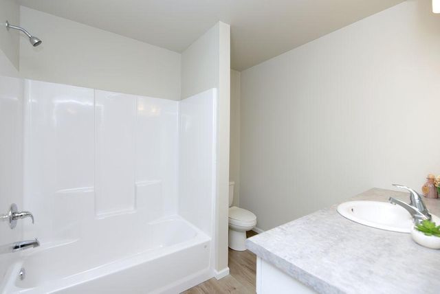 703 & 705 10th Avenue N, Fargo, ND 58102