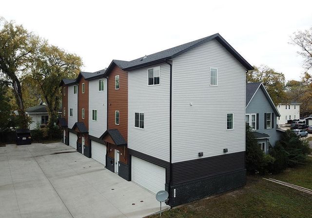 703 & 705 10th Avenue N, Fargo, ND 58102