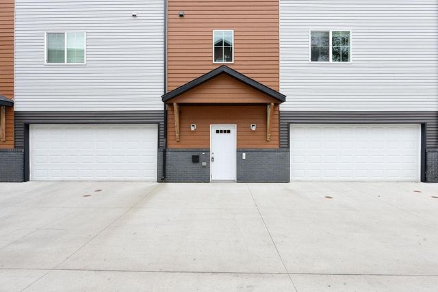 703 & 705 10th Avenue N, Fargo, ND 58102