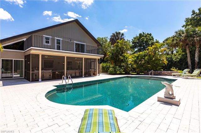 183 Old Tamiami TRL, Naples, FL 34110