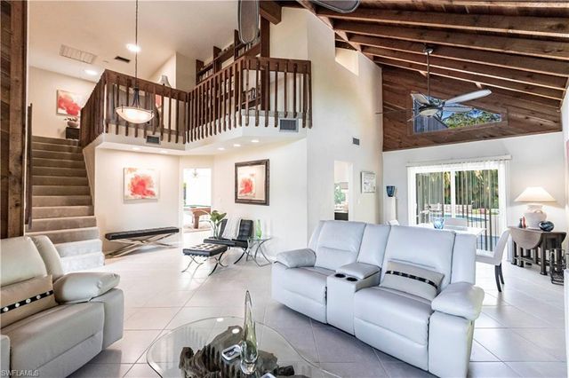 183 Old Tamiami TRL, Naples, FL 34110