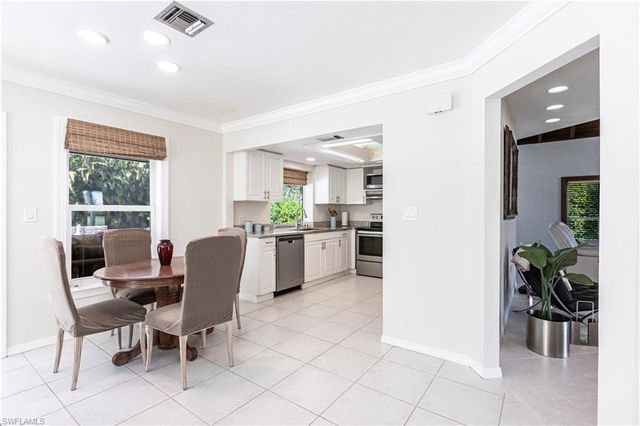 183 Old Tamiami TRL, Naples, FL 34110