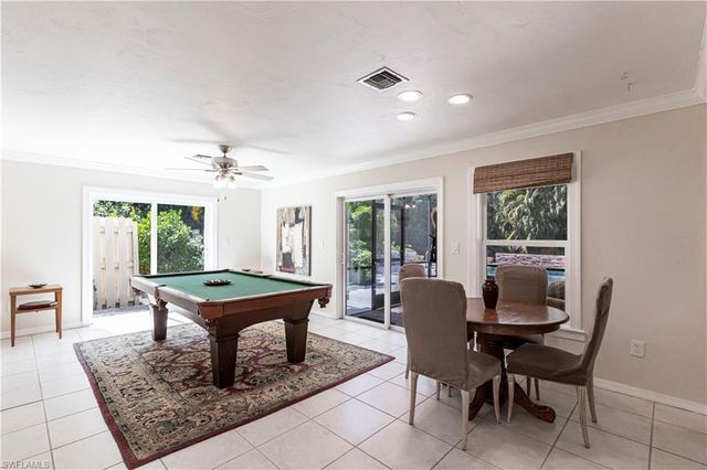 183 Old Tamiami TRL, Naples, FL 34110