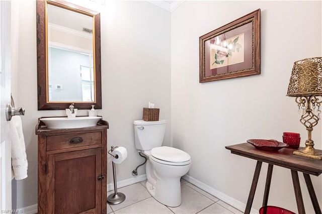 183 Old Tamiami TRL, Naples, FL 34110