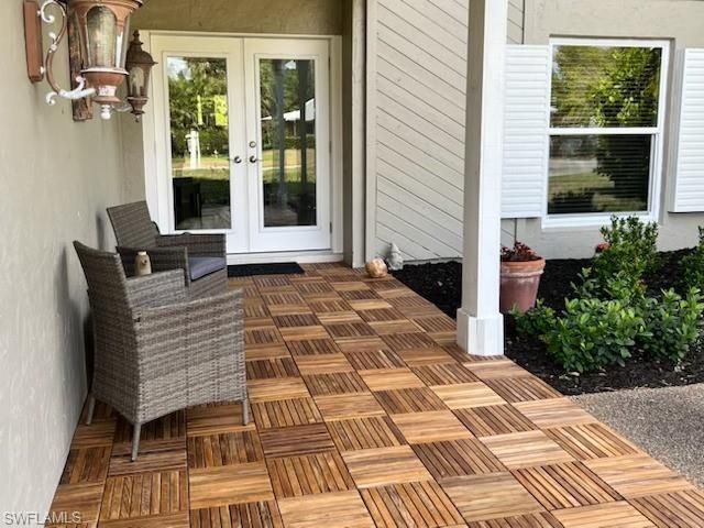 183 Old Tamiami TRL, Naples, FL 34110