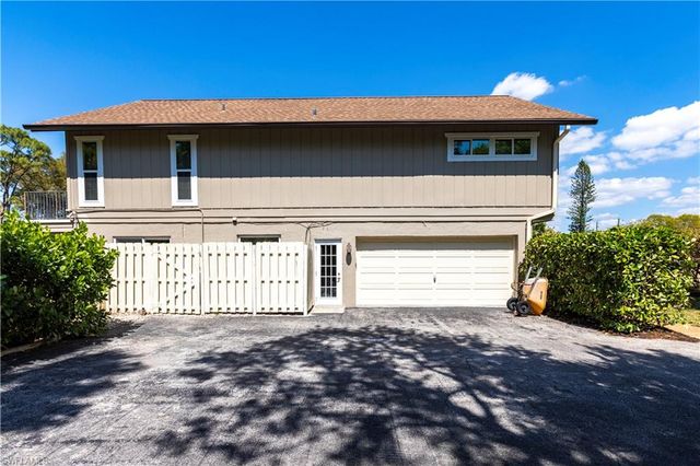 183 Old Tamiami TRL, Naples, FL 34110