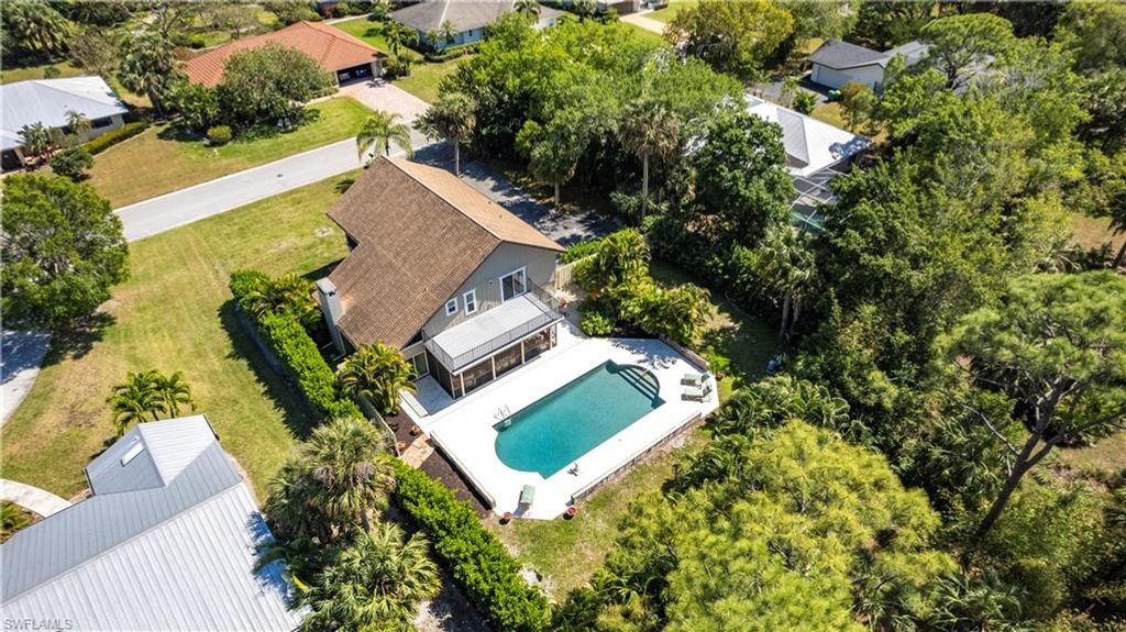 183 Old Tamiami TRL, Naples, FL 34110