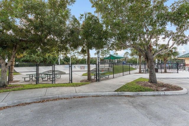 1131 N Prescott Drive, Jupiter, FL 33458