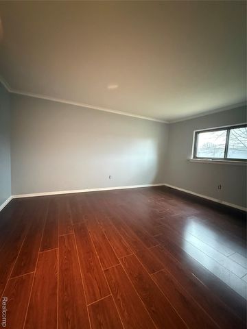 5561 Mansfield Avenue, Sterling Heights, MI 48310