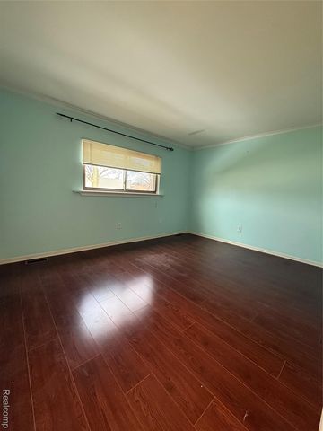 5561 Mansfield Avenue, Sterling Heights, MI 48310