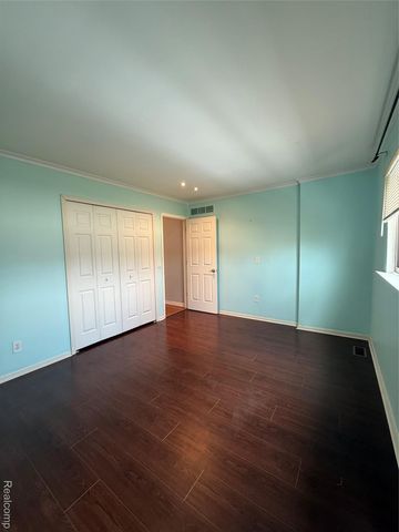 5561 Mansfield Avenue, Sterling Heights, MI 48310