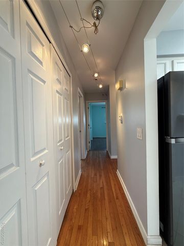 5561 Mansfield Avenue, Sterling Heights, MI 48310