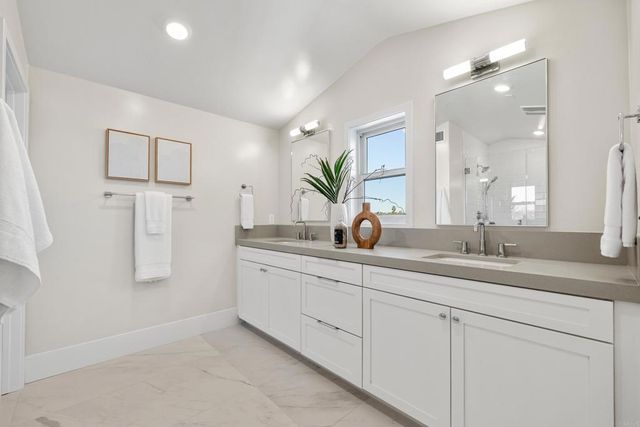 318 Chinquapin Avenue, Carlsbad, CA 92008