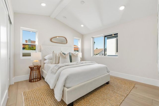 318 Chinquapin Avenue, Carlsbad, CA 92008