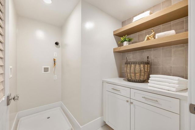 318 Chinquapin Avenue, Carlsbad, CA 92008