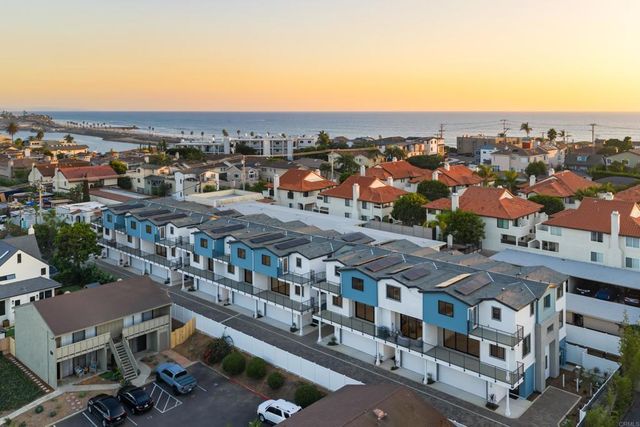 318 Chinquapin Avenue, Carlsbad, CA 92008