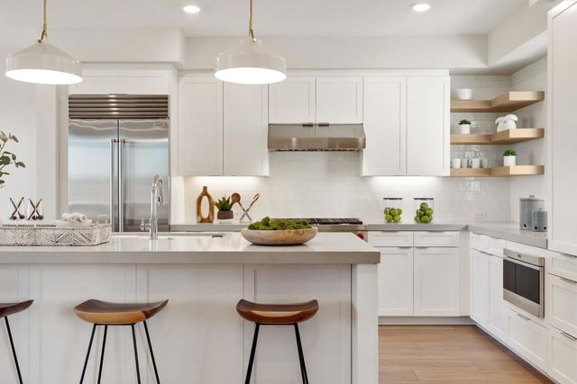 318 Chinquapin Avenue, Carlsbad, CA 92008