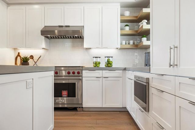 318 Chinquapin Avenue, Carlsbad, CA 92008