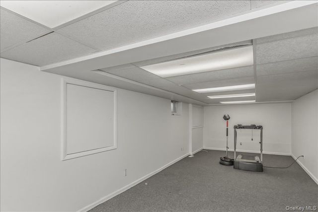36 Roosevelt Place, Rockville Centre, NY 11570