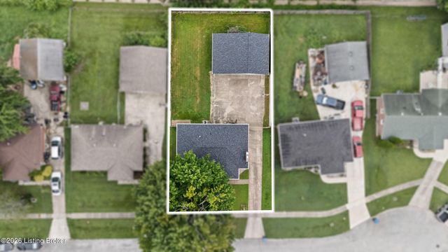 2507 Mavis Ct, Louisville, KY 40216