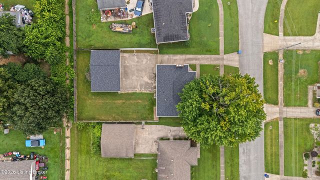 2507 Mavis Ct, Louisville, KY 40216