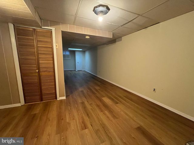 4 ROBERTSON RD, East Windsor, NJ 08520