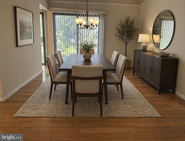 4 ROBERTSON RD, East Windsor, NJ 08520