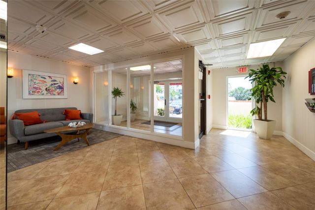 400 N Riverside Dr 106, Pompano Beach, FL 33062