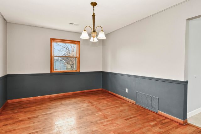 405 N Missouri Avenue, Nixa, MO 65714