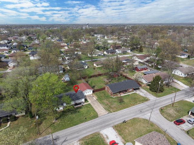 405 N Missouri Avenue, Nixa, MO 65714