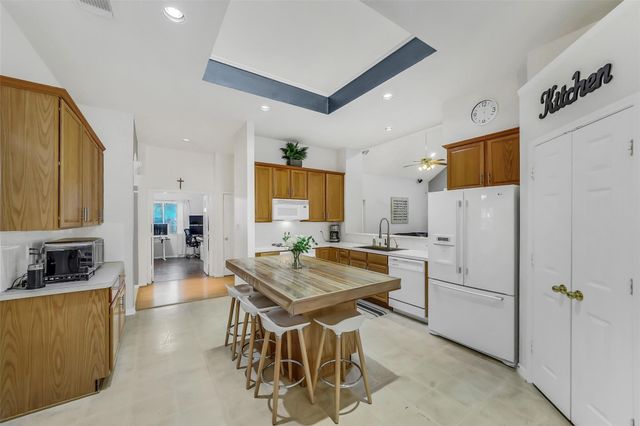 11219 Timbercreek Falls Drive, Houston, TX 77095