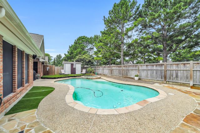 11219 Timbercreek Falls Drive, Houston, TX 77095