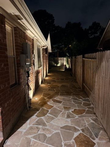 11219 Timbercreek Falls Drive, Houston, TX 77095