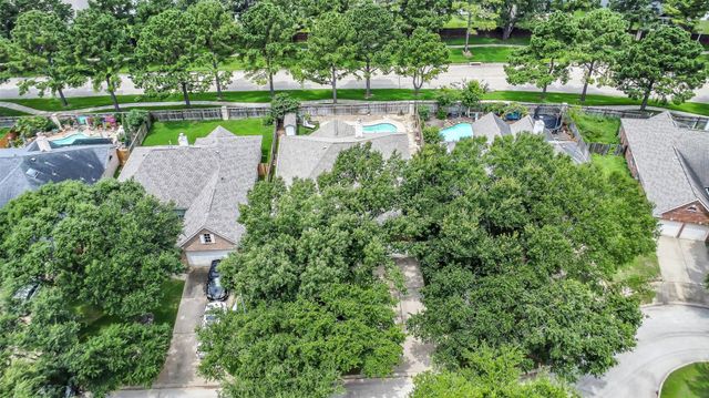 11219 Timbercreek Falls Drive, Houston, TX 77095