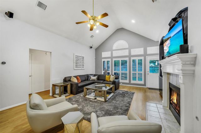 11219 Timbercreek Falls Drive, Houston, TX 77095