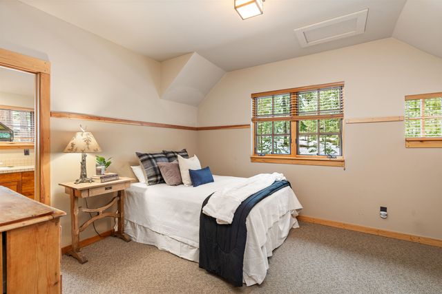 100 Bob Watson, Truckee, CA 96161